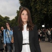 Gemma Arterton - London Fashion Week Spring Summer 2012 - Burberry Prorsum - Outside | Picture 82290